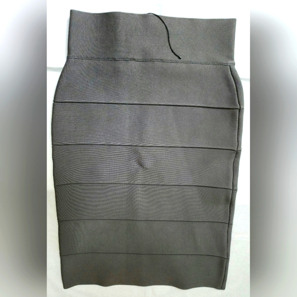 BCBGMaxAzria NWT Simone Bandage Pencil Skirt S‎